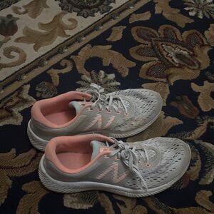 New Balance Women's Light Gray and Peach Sneakers